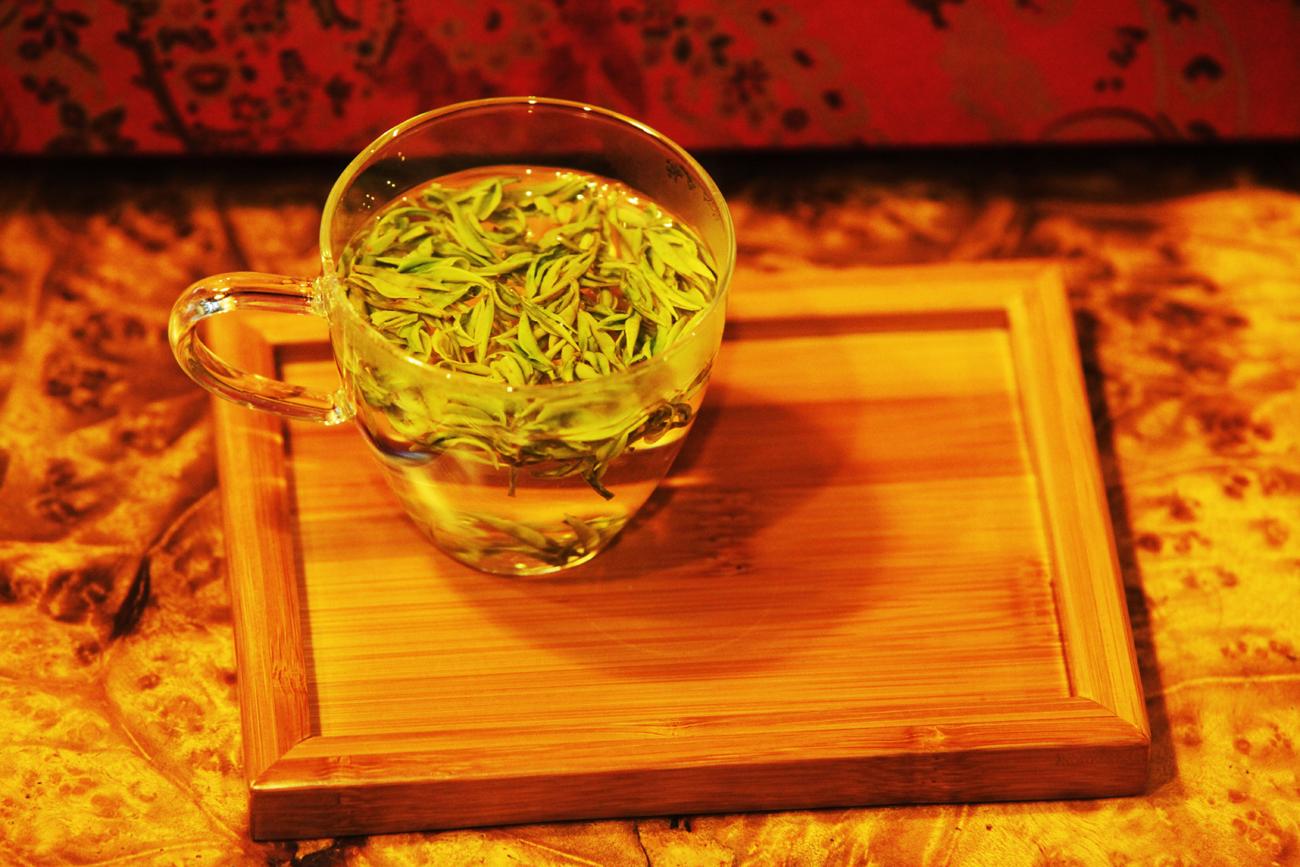 名字叫白茶的绿茶