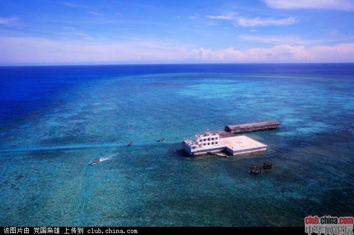 振奋:在赤瓜礁一口气填出了300米见方的人工岛