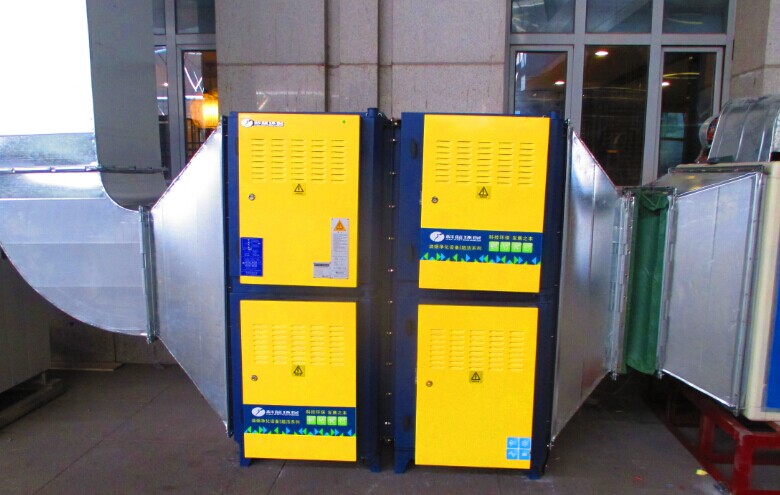 天津火车站安装油烟净化器 关注旅客健康出行